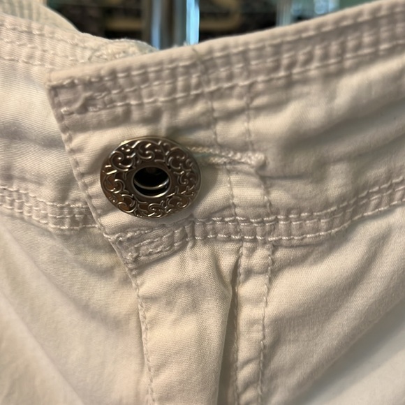 DB established 1962 ladies cargo capri pants - Picture 2 of 5